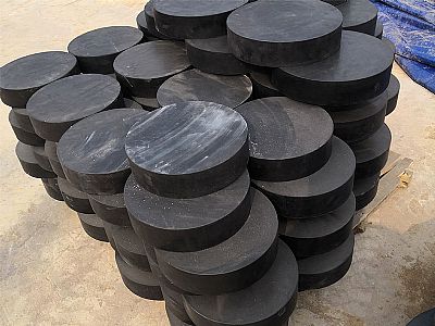 灵川县板式橡胶支座由若干层橡胶片与薄钢板经加压硫化